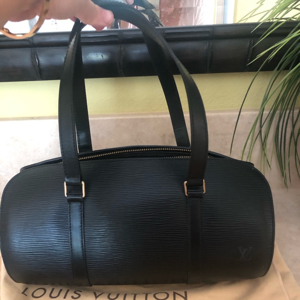 Louis Vuitton Soufflot Handbag Epi Leather Black